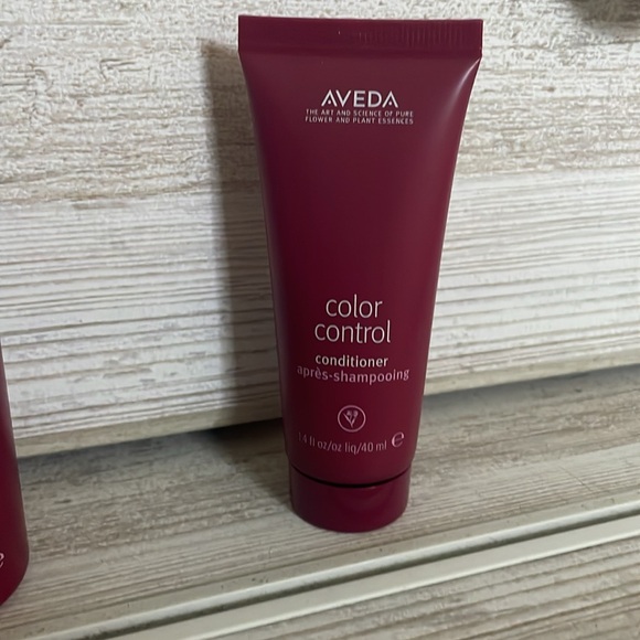 Color control mini shampoo and conditioner - Picture 4 of 4